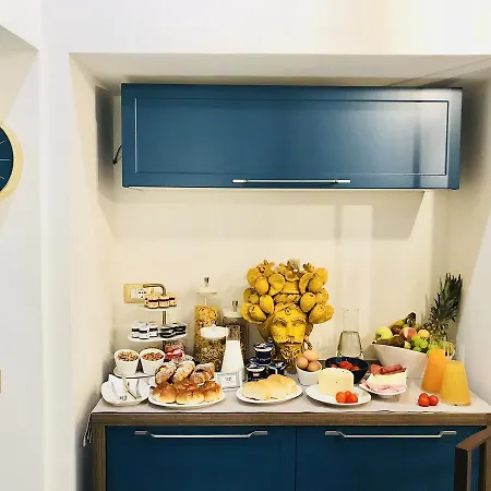 Casa Tita בית הארחה 4*