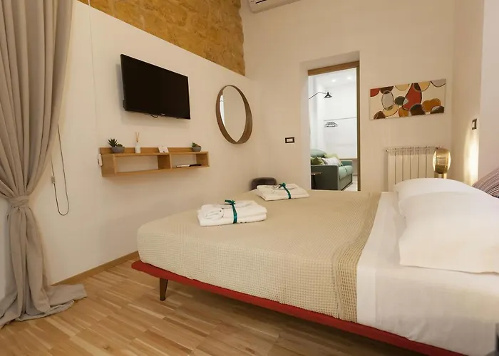 Casa Tita بيت ضيافة 4*